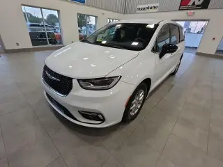 Chrysler Pacifica 2026 Select 4p Mini-Van