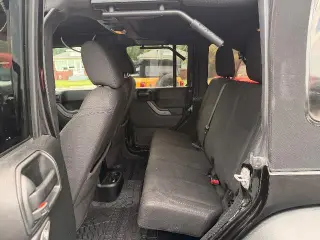 Jeep Wrangler Unlimited 2017 4x4 Sport 4p SUV