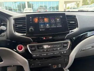 Honda Pilot 2019 Touring 4p SUV con Asientos del Capitán Trasero
