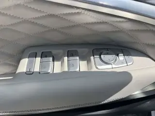 Genesis G70 2019 AWD 2.0T Advanced 4p Sedan