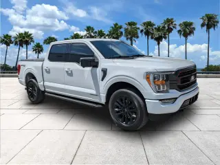 Ford F-150 2023 4x4 XL 4dr SuperCrew 5.5 ft. SB