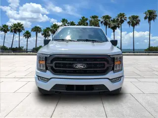 Ford F-150 2023 4x4 XL 4dr SuperCrew 5.5 ft. SB