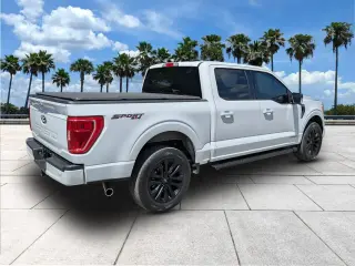 Ford F-150 2023 4x4 XL 4dr SuperCrew 5.5 ft. SB