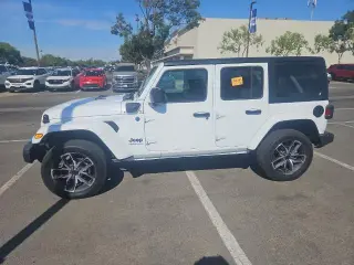 Jeep Wrangler 2024 4x4 Willys 4xe 4p SUV