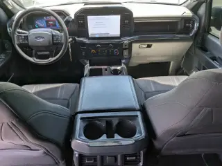Ford F-150 2024 4x2 STX 4p SuperCrew 5.5 pies SB