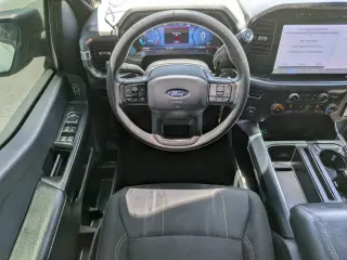 Ford F-150 2024 4x2 STX 4p SuperCrew 5.5 pies SB