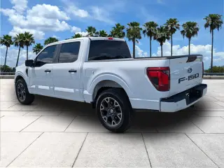 Ford F-150 2024 4x2 STX 4p SuperCrew 5.5 pies SB