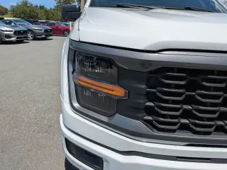 Ford F-150 2024 4x2 STX 4p SuperCrew 5.5 pies SB