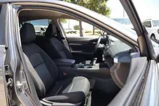 Toyota Camry 2025 SE 4dr Sedán
