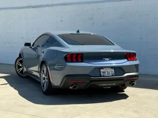 Ford Mustang 2024 EcoBoost 2p Fastback