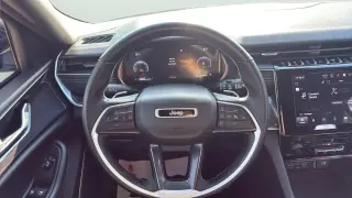 Jeep Grand Cherokee 2022 4x2 Laredo 4p SUV (lanzamiento a mediados del año)