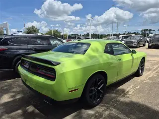 Dodge Challenger 2023 SXT 2p Coupé