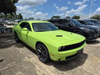 Dodge Challenger 2023 SXT 2p Coupé