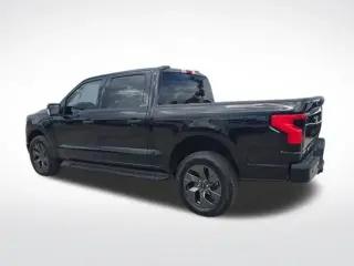 Ford F-150 Lightning 2024 AWD XLT 4p SuperCrew 5.5 ft. SB