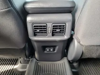 Toyota RAV4 2020 AWD XLE 4p SUV