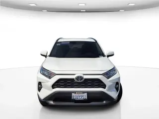 Toyota RAV4 2020 AWD XLE 4p SUV