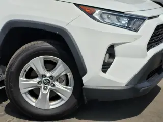 Toyota RAV4 2020 AWD XLE 4p SUV