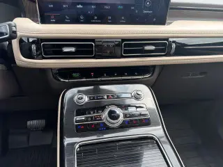 Lincoln Nautilus 2023 AWD Reserve 4p SUV