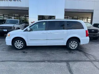 Chrysler Town and Country 2016 Touring 4dr Mini-Van