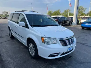Chrysler Town and Country 2016 Touring 4dr Mini-Van