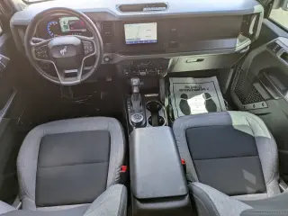 Ford Bronco 2023 4x4 Base 4p SUV
