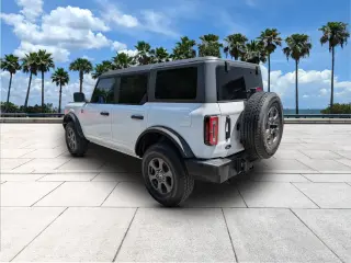 Ford Bronco 2023 4x4 Base 4p SUV