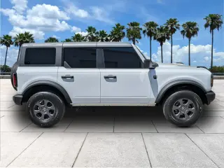 Ford Bronco 2023 4x4 Base 4p SUV