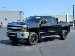 Chevrolet Silverado 3500HD 2017 4x4 LTZ 4p Cabina Completa SRW