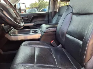 Chevrolet Silverado 3500HD 2017 4x4 LTZ 4p Cabina Completa SRW