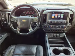 Chevrolet Silverado 3500HD 2017 4x4 LTZ 4p Cabina Completa SRW