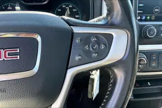 GMC Canyon 2022 4x2 Elevation 4p. Cabina Crew 5 pies de caja corta