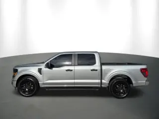 Ford F-150 2025 4x2 STX 4p SuperCrew 5.5 ft. SB