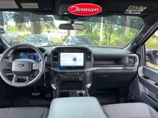 Ford F-150 2025 4x2 STX 4p SuperCrew 5.5 ft. SB
