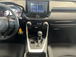 Toyota RAV4 2019 LE 4p SUV