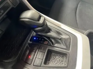 Toyota RAV4 2019 LE 4p SUV