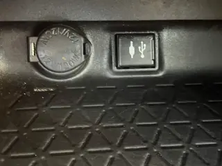 Toyota RAV4 2019 LE 4p SUV