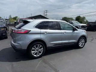 Ford Edge 2024 AWD Titanium 4p SUV