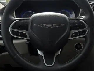 Chrysler Pacifica 2023 Touring L 4dr Mini-Van