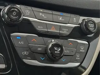 Chrysler Pacifica 2023 Touring L 4dr Mini-Van