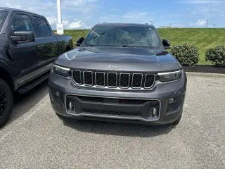 Jeep Grand Cherokee 2022 4x4 Overland 4p SUV (lanzamiento a mitad de año)