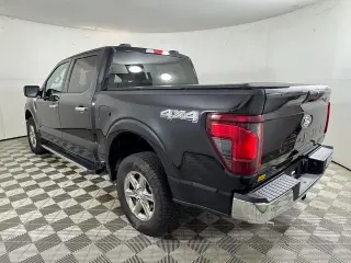 Ford F-150 2025 4x4 XLT 4p SuperCrew 5.5 pies SB