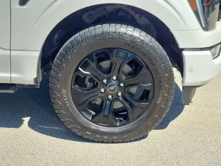 Ford F-150 2023 4x4 Platinum 4p SuperCrew 6.5 pies ST