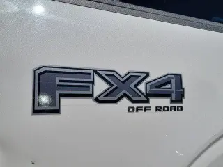 Ford F-150 2023 4x4 Platinum 4p SuperCrew 6.5 pies ST
