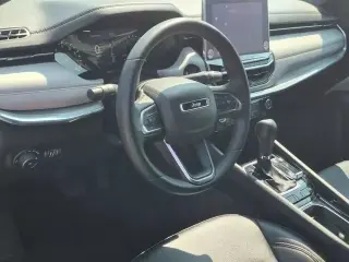 Jeep Compass 2024 4x4 (Rojo) Edición 4p SUV