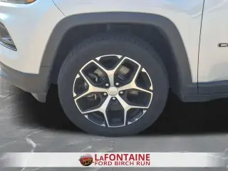 Jeep Compass 2024 4x4 (Rojo) Edición 4p SUV