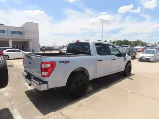 Ford F-150 2022 4x2 XL 4p SuperCrew 5.5 ft. CB