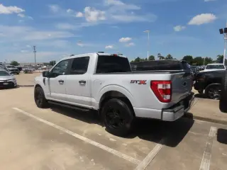 Ford F-150 2022 4x2 XL 4p SuperCrew 5.5 ft. CB