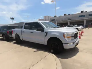 Ford F-150 2022 4x2 XL 4p SuperCrew 5.5 ft. CB