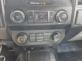 Ford F-150 2020 4x2 XL 4p SuperCrew 5.5 pies SB