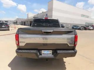 Ford F-150 2018 4x2 Platinum 4p SuperCab 5.5 ft. CA